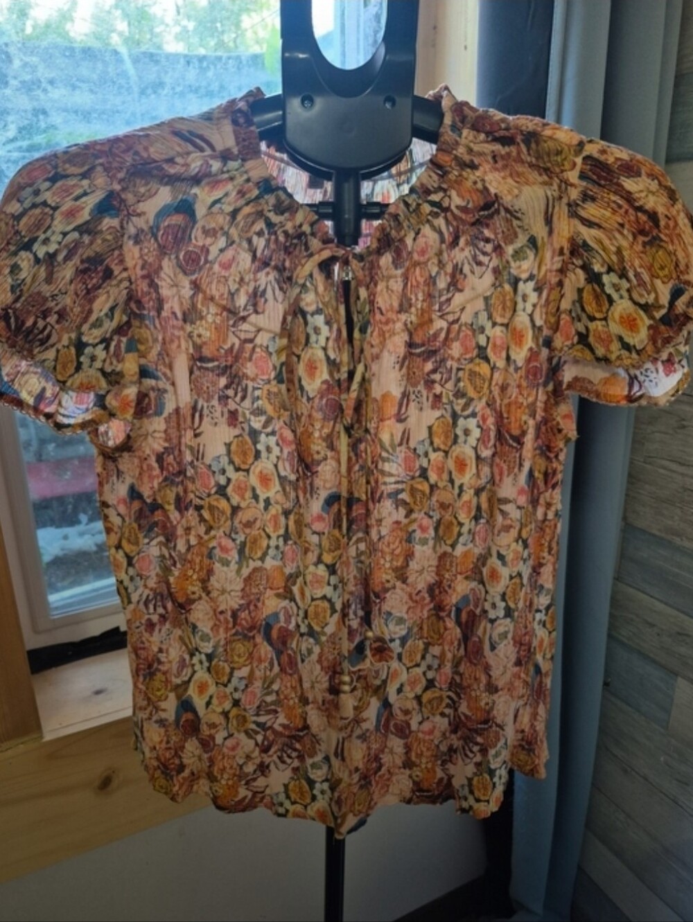 Woven Floral Tie-Neck Blouse - Cap Sleeves